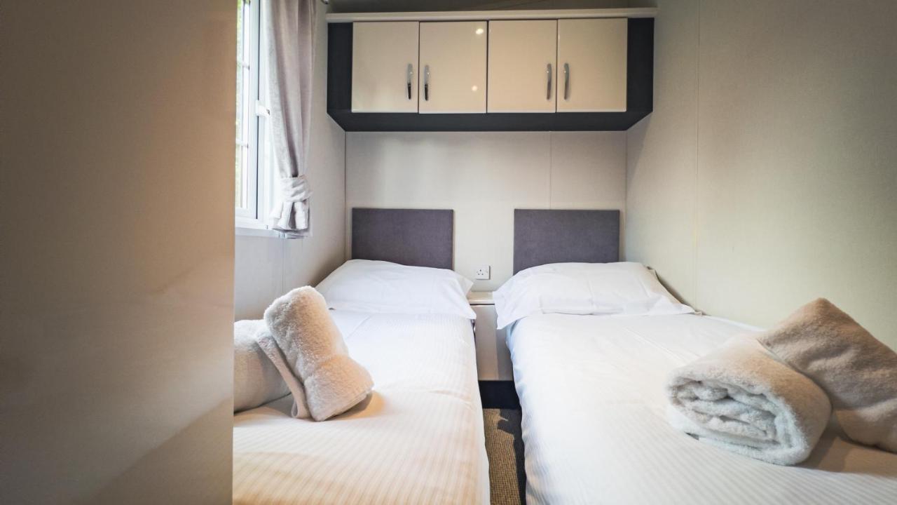 Angie'S Haven, Superb 2 Bedroom Lodge With Hot Tub - Sleeps 6 - Felmoor Park Morpeth Luaran gambar