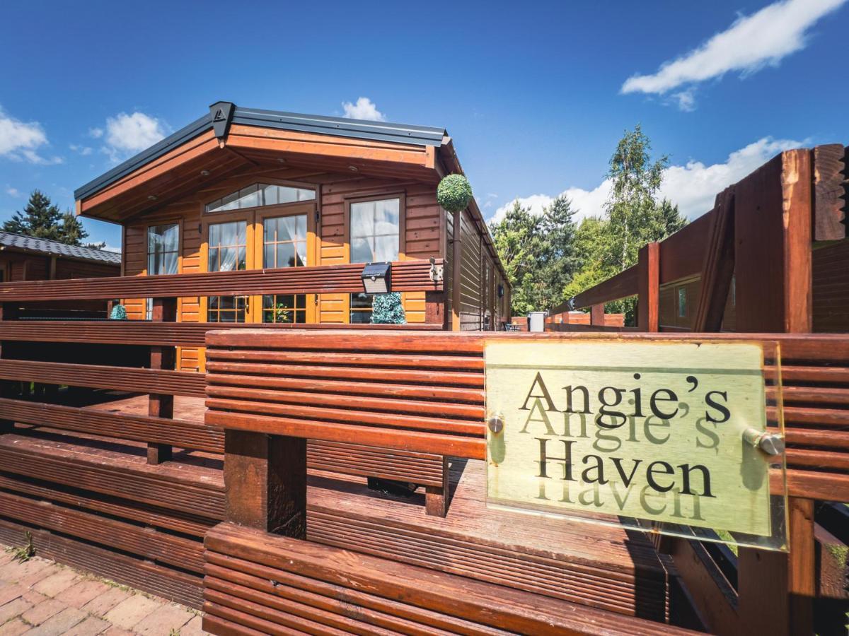 Angie'S Haven, Superb 2 Bedroom Lodge With Hot Tub - Sleeps 6 - Felmoor Park Morpeth Luaran gambar